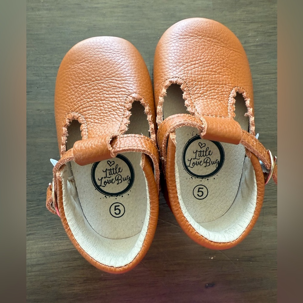 Little Lovebug Co T-Bar toddler shoe in Pecan